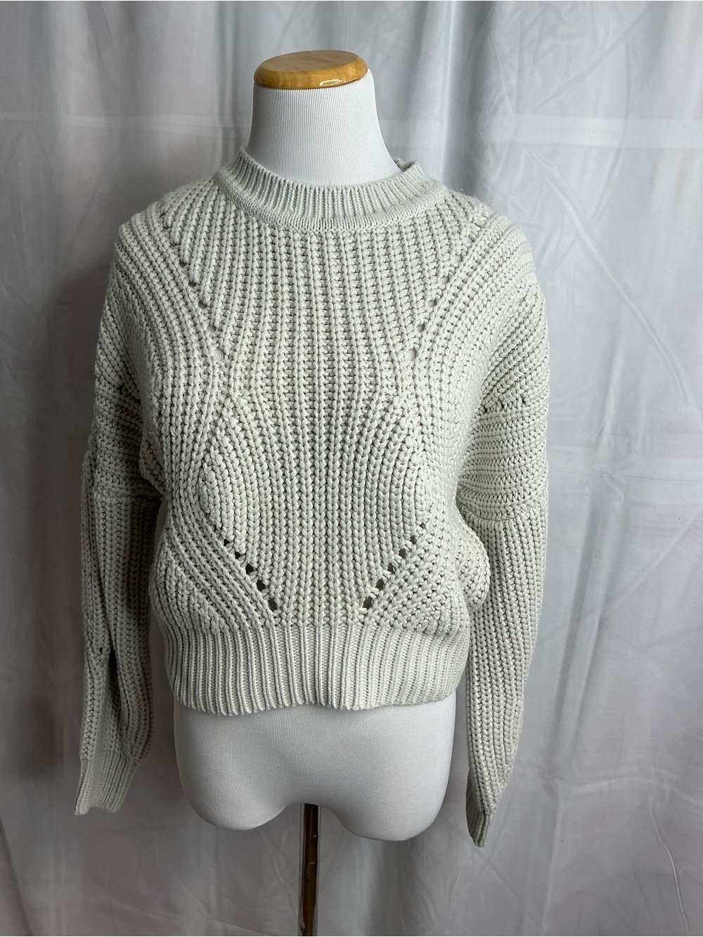 2295 - Classic Cable Knit Crewneck Sweater - Ivory